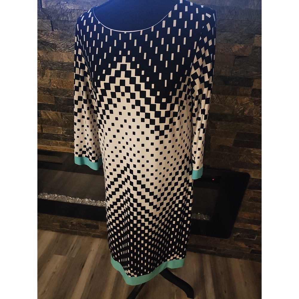 Signature Camron White/Black/Mint Green Dress Size 12